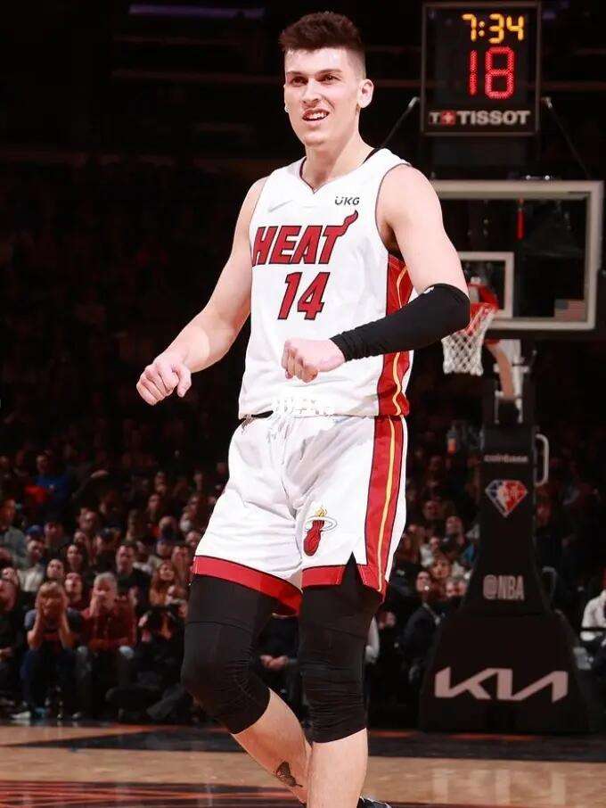 增强了他的 增强了他的