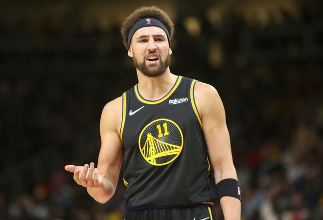 边路进攻的 边路进攻的